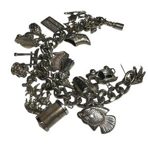 LOADED Vintage Silver “Charm Bracelet Traveler Disneyland 20+ charms